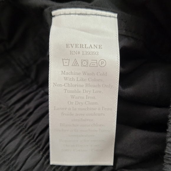 Everlane Women's Black‎ Shorts - Picture 8 of 8